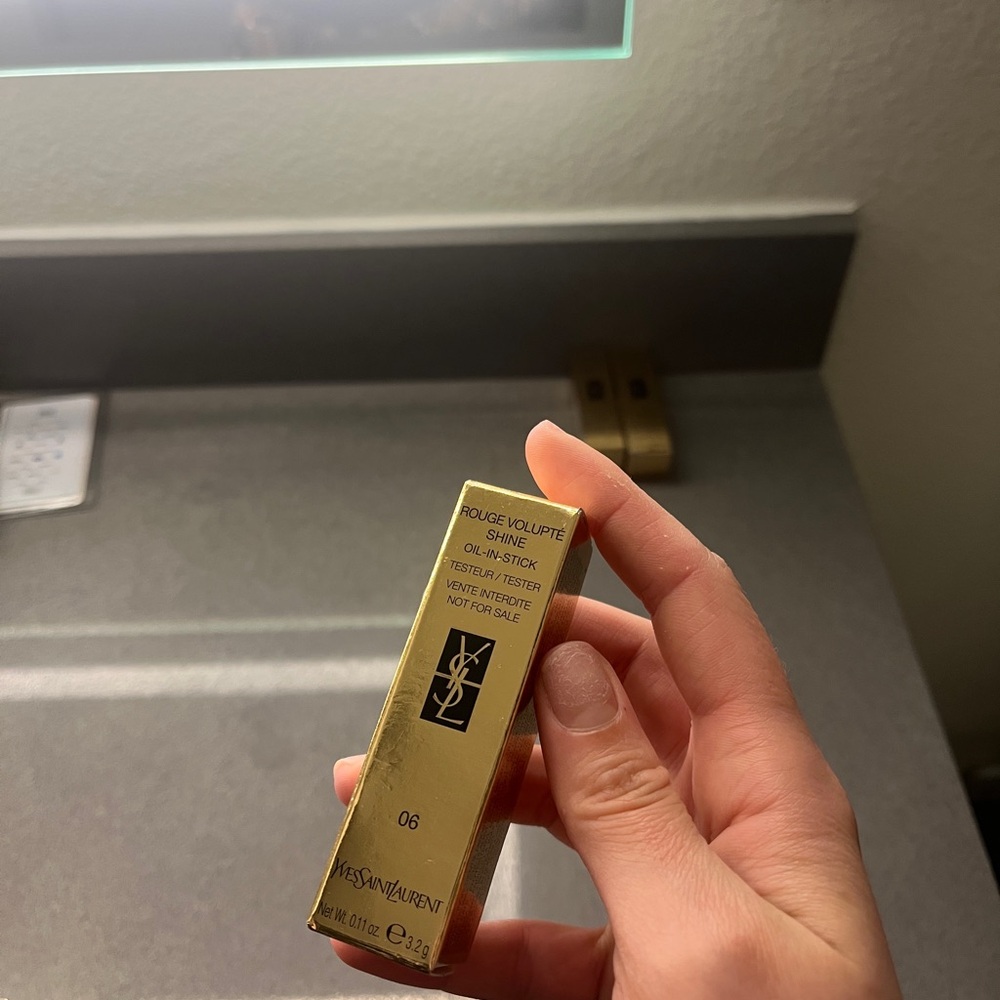 Yves Saint Laurent Rouge Volupté Shine Lipstick